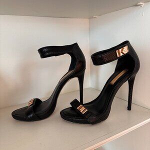 BCBGMAXAZRIA Women's Ma-Entreat BLACK Python SZ 9